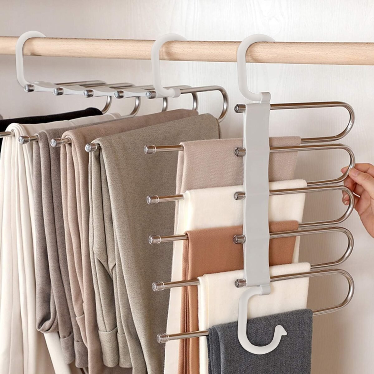 Almari Hanger - Image 1